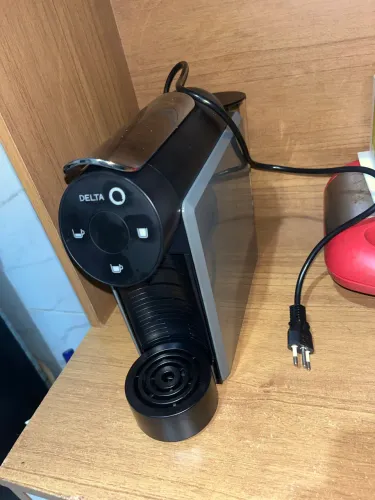 Cafeteira delta Q