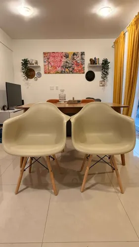 CADEIRA COM BRAÇOS EASY COLOR