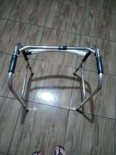 Muleta aço inox suporta 150 kgs nova