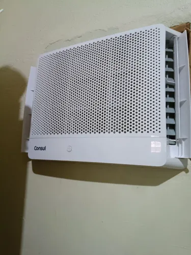 Vendo ar condicionado precisando ajeitar o ventilador dele 