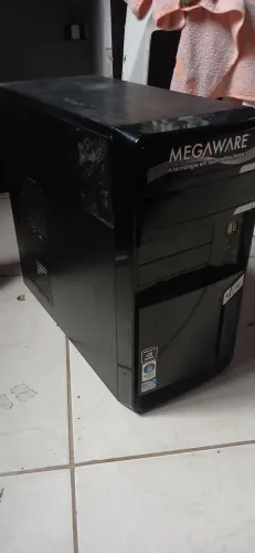 Cpu computador funcionando com tela incluso 