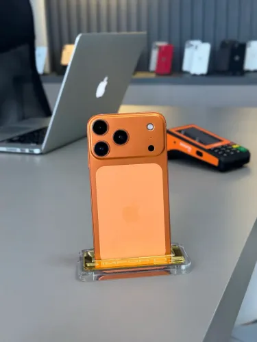 IPHONE XR ADAPTADO PARA 17 PRO