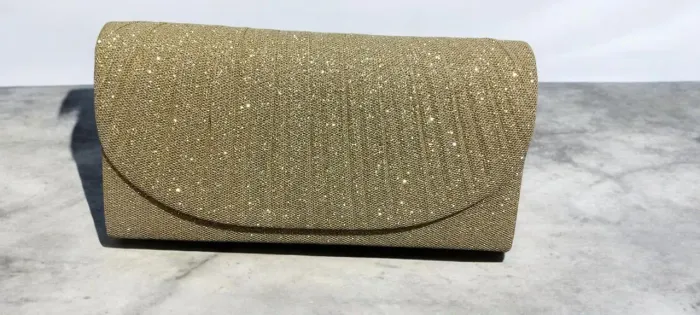 Bolsa Clutch Dourada