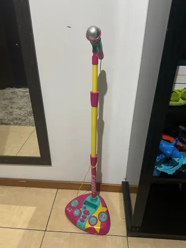Microfone karaokê Barbie