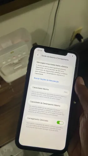 iPhone 11 impecável 