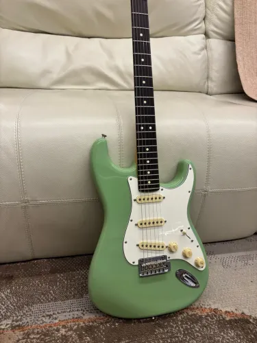 Guitarra Fender Player II Stratocaster - Birch Green