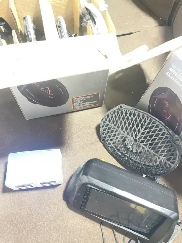 Kit Som JBL/ painel multimídia/ sensor de ré 