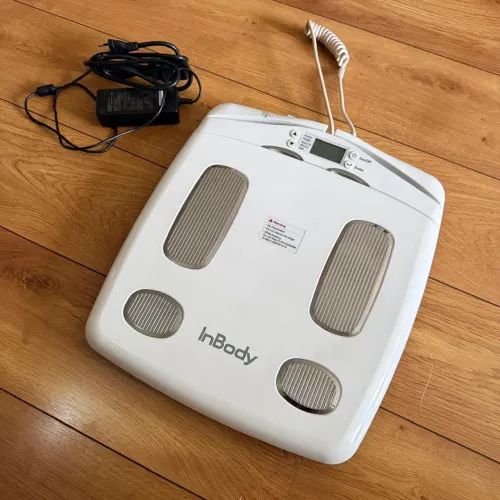 Balança de Bioimpedância Profissional InBody120