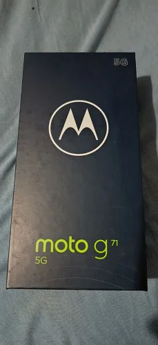 Vende-se celular.