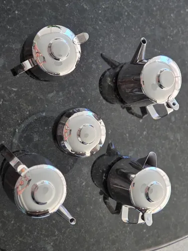 Vendo jogo inox para café e chá 