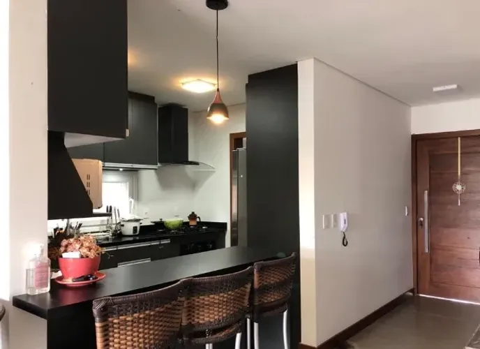 Casa em Condominio 3 quartos semi mobiliada em Pelotas RS