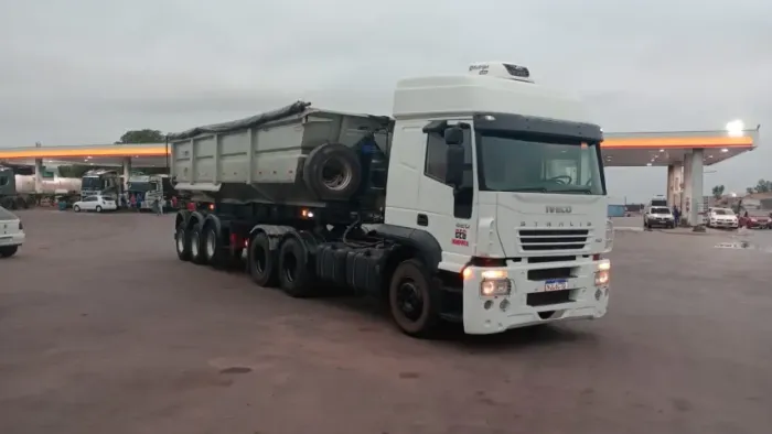 Vendo Conjunto Iveco + Cacamba LS - R$ 450.000,00