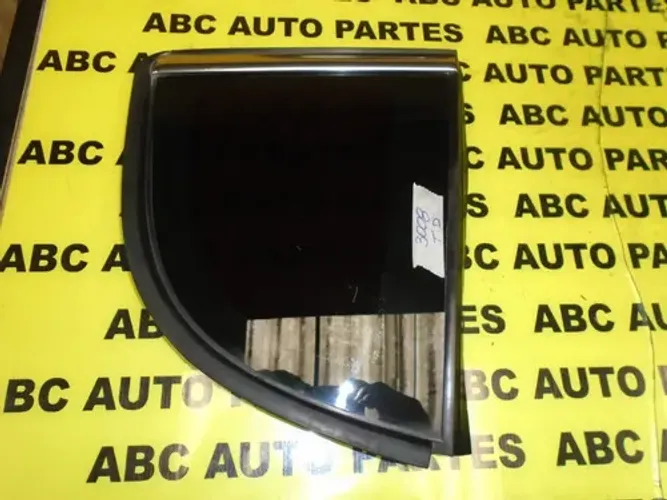 Vidro Fixo Lateral Traseira Direita Peugeot 3008 13 - Leia