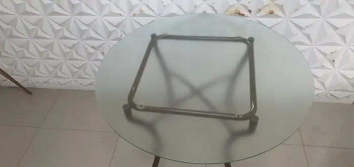 Mesa redonda vidro fosco com suporte