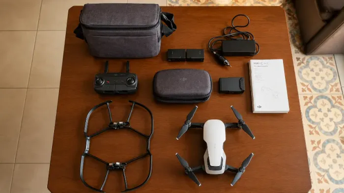 Drone DJI Mavic Air com Kit Completo