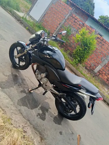 Vendo cb 300 2012