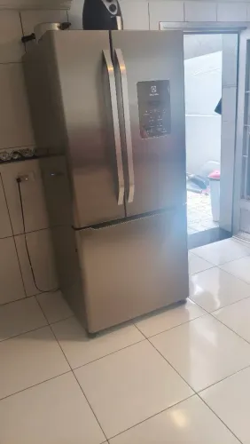 Geladeira Electrolux French Door DM84X Inox 579L - Impecável e Espaçosa!