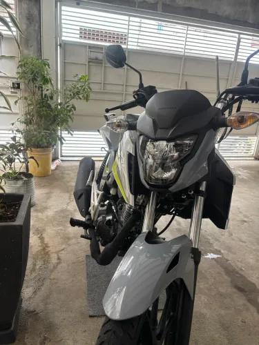 Titan 160
