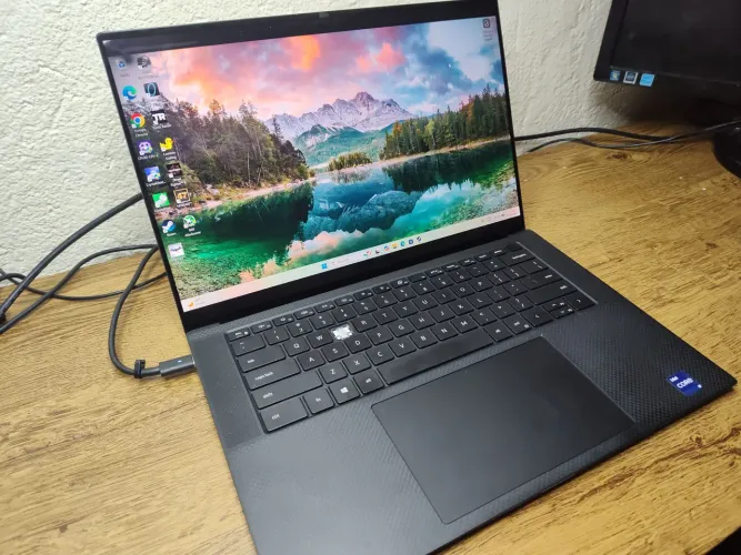 Precision 5560 Intel i9 11960H 16gb / 1tb SSD RTX A2000 *Parcelo Cartão