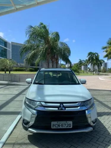 Mitsubishi Outlander 2.0 16V 160cv Aut. 2016