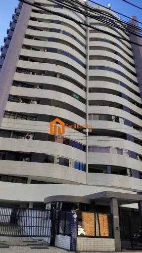 Amplo apartamento com vista panorâmica para o Parque do Cocó