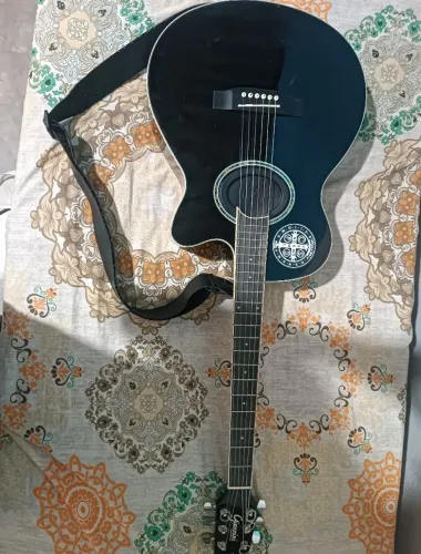 Violão elétricoacústico Giannini