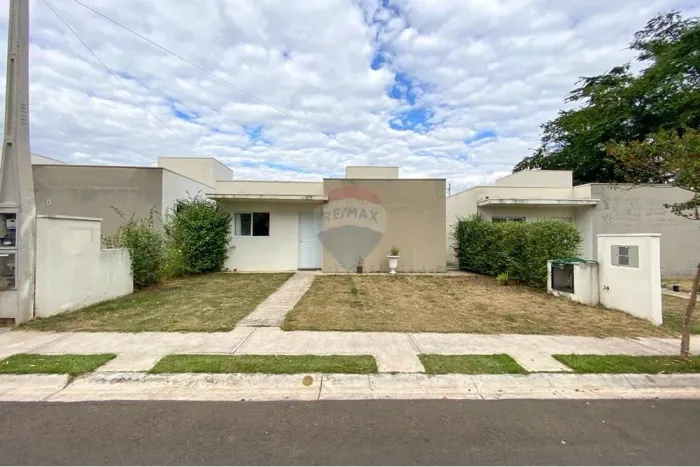 Casa em Mogi Mirim com 3 Quartos uma suíte valor do Investimento 395.000 condominio fechad