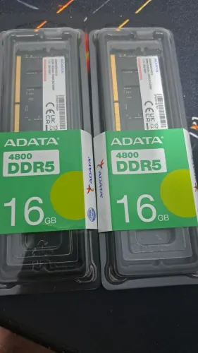 KIT 2 MEMÓRIAS RAM ADATA 16GB DDR5 4800MHz - TOTAL 32GB ..NOVAS, LACRADAS!!