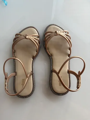 VD Melissa Tamanho 35