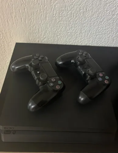 Ps4 slim