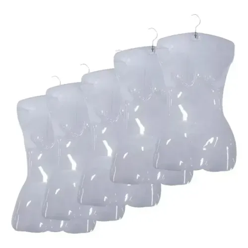 Kit com 10 cabides para roupas