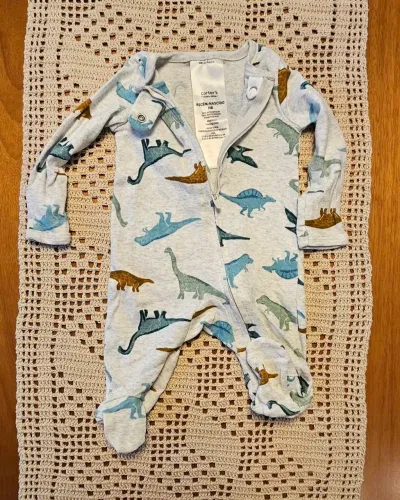 Macacão Carters original tamanho RN/estampado