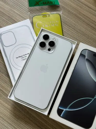 iPhone 16 Pro Max - 256GB 