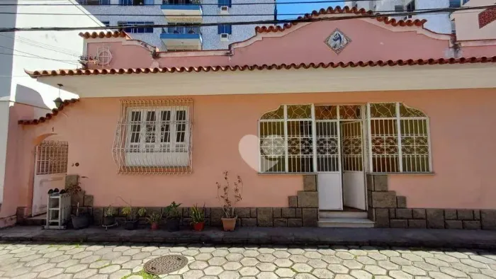 Casa de vila 3 quartos - suite - 3 vagas - ótima localização - R$520.000,00 - Méier - RJ