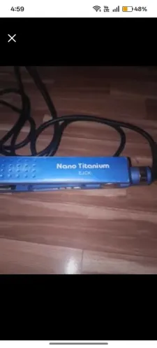Prancha de cabelo nano Titanium 