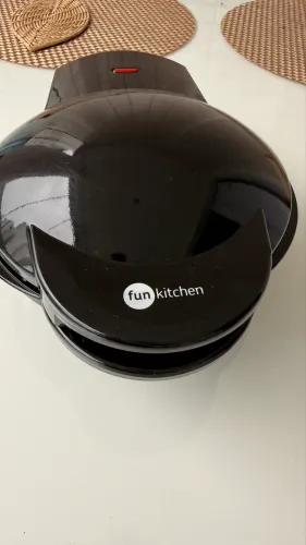 Omeleteira Elétrica Fun Kitchen 900W