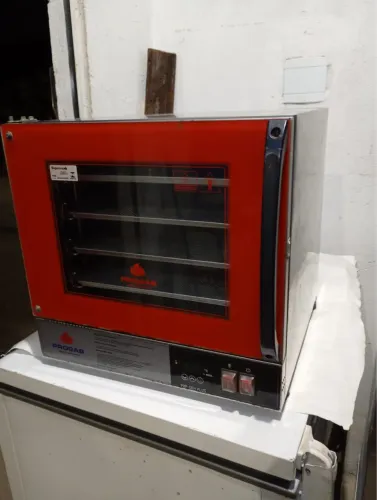 Forno de 4 telas da progas elétrico