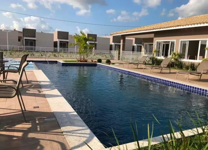 Imóvel para venda possui 127 metros quadrados com 2 quartos em Papagaio - Feira de Santana