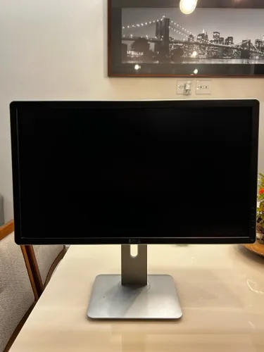 Monitor Dell P2414Hb - Com base Retrátil- Em ótimo estado