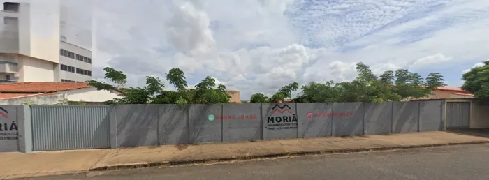 Terreno à venda no bairro Santa Mônica em Uberlândia