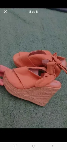 5 pares de sapatos 35