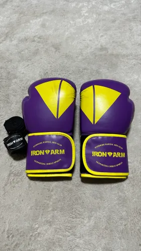 Luvas de Boxe 12oz Iron Arm e Bandagens 