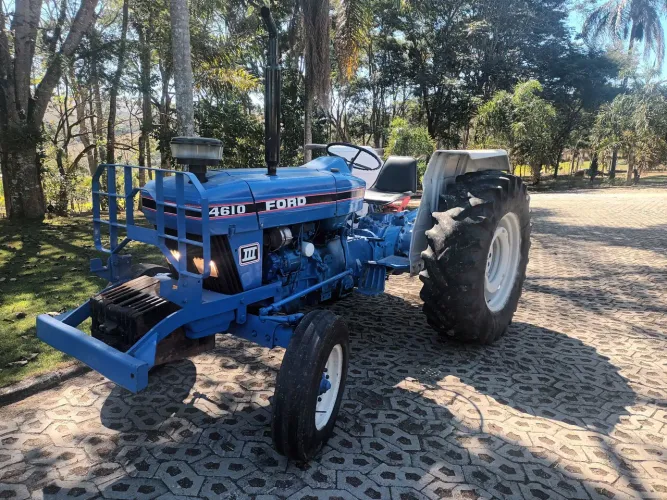 Trator 4610
