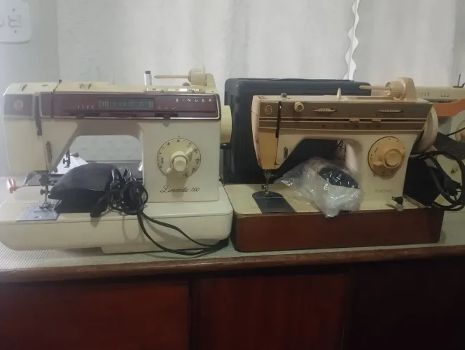 Vendo duas máquinas Singer