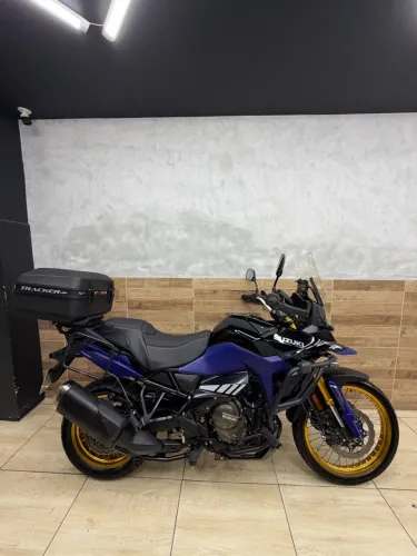 Suzuki Vstrom 800de Preta e Azul 2025