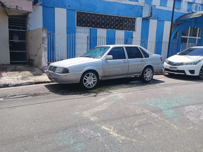 Roda 17 4x100 do Passat vr6 disponível