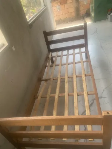 Cama de solteiro 