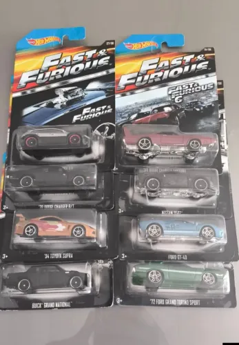 Set hot Wheels velozes e furiosos 8 miniaturas