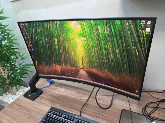 Monitor Asus Tuf Gaming 31.5" VG32VQ1B QHD 2K 165Hz
