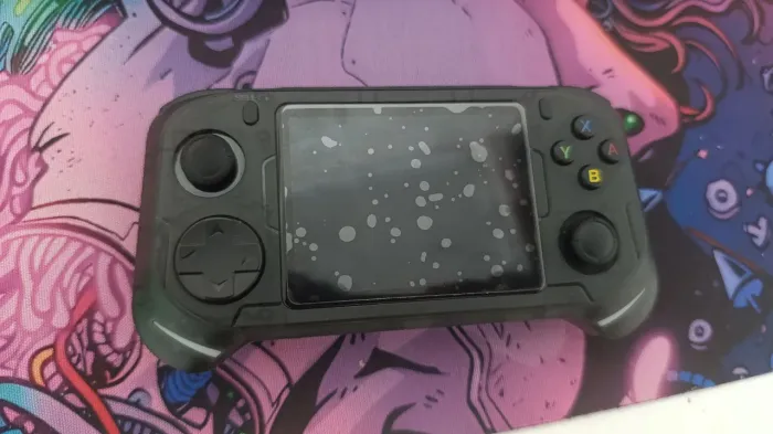 Console portátil (Rx6h) em perfeito estado.